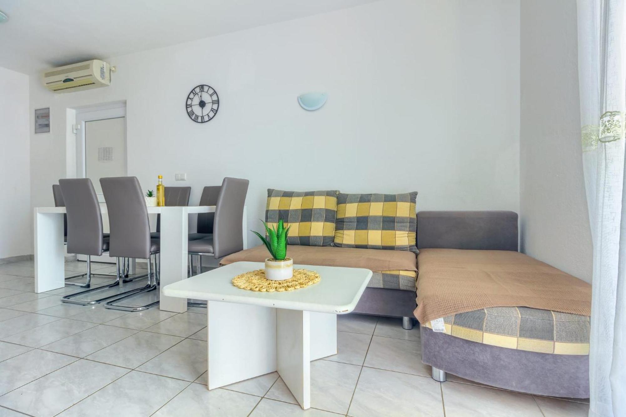 Ann Apartamento Marina Exterior foto